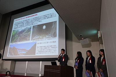 株式会社日本旅行  田島 勇希さん　蔭山 理香さん　井本 晴菜さん　西村 綾乃さんプレゼン風景